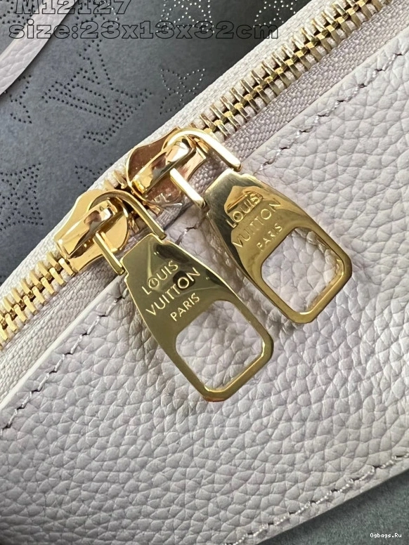 VUITTON TOTE BELLA LOUIS 0519